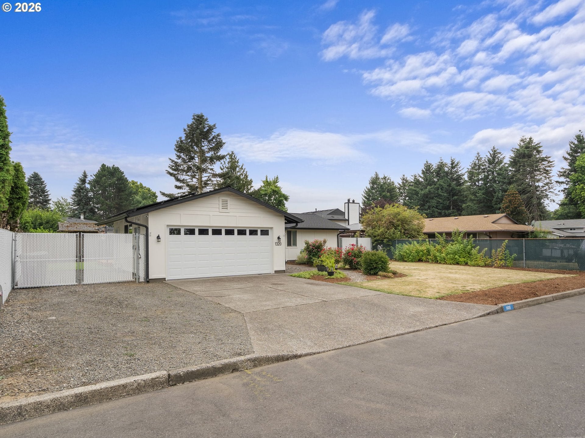 1320 NE 17TH ST