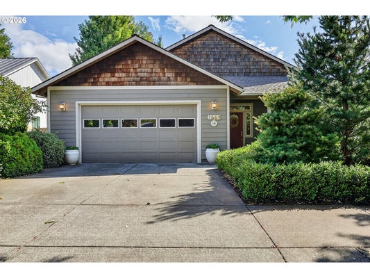 1663 5TH ST, HOOD RIVER, OR 97031 - Image e8b6c275d36447b6cd3d24111d6fb77e/2526822048