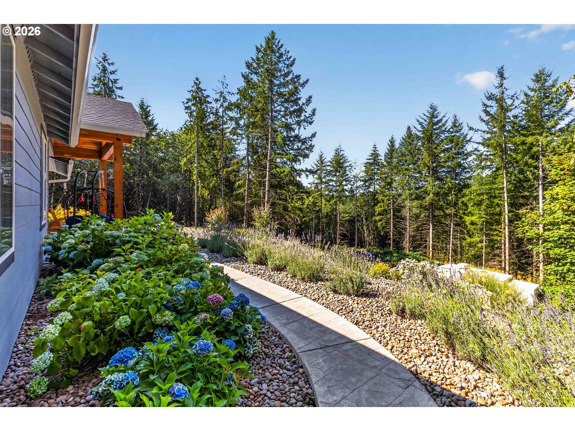 210 ECHO LN