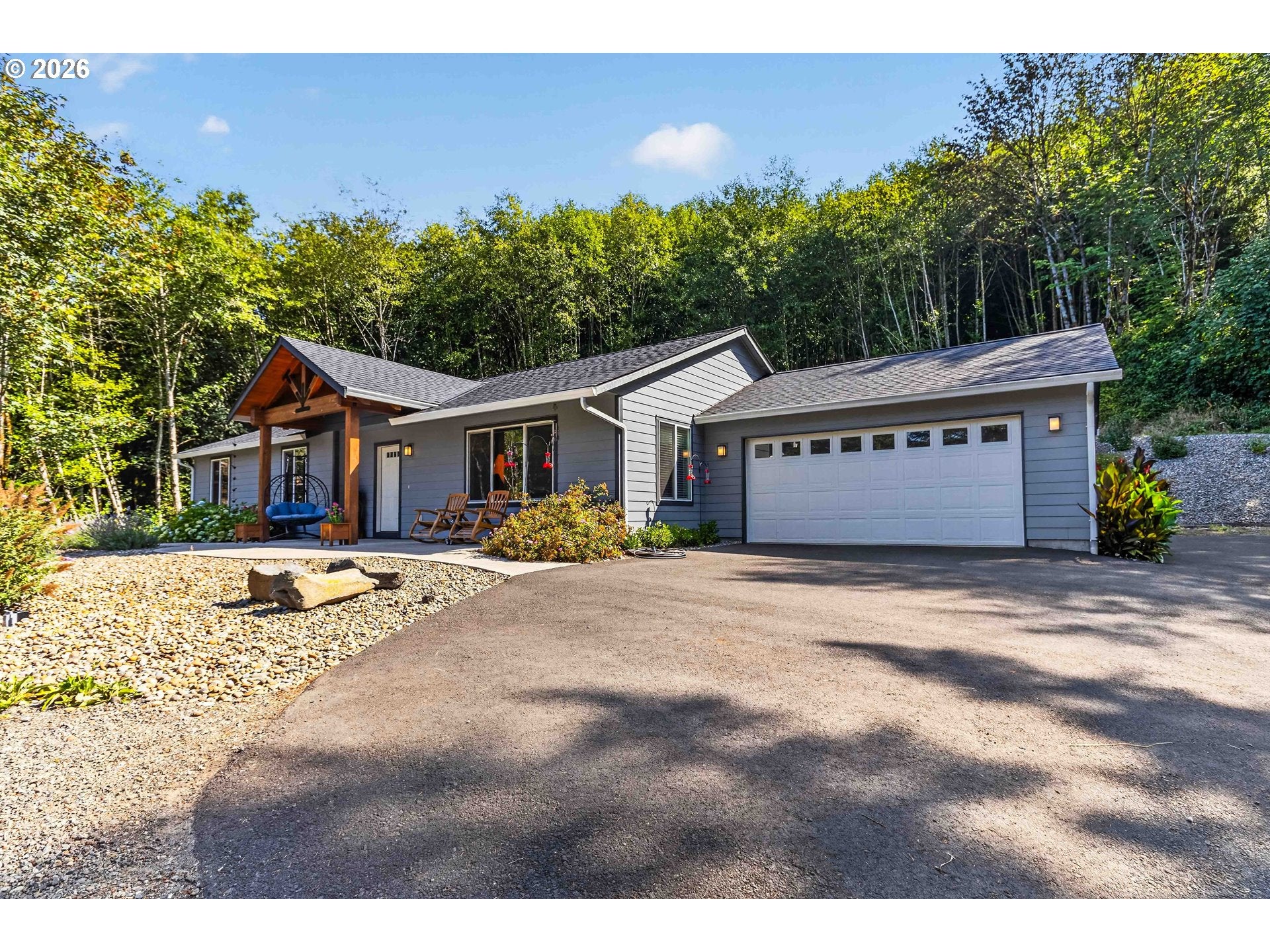 210 ECHO LN