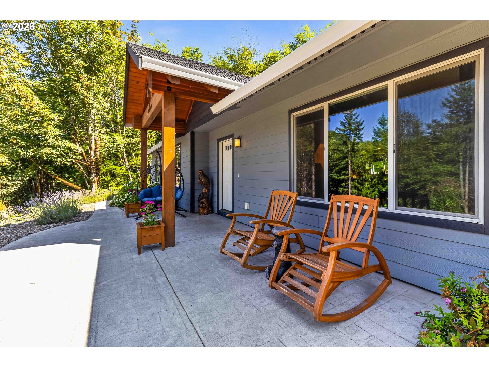 210 ECHO LN
