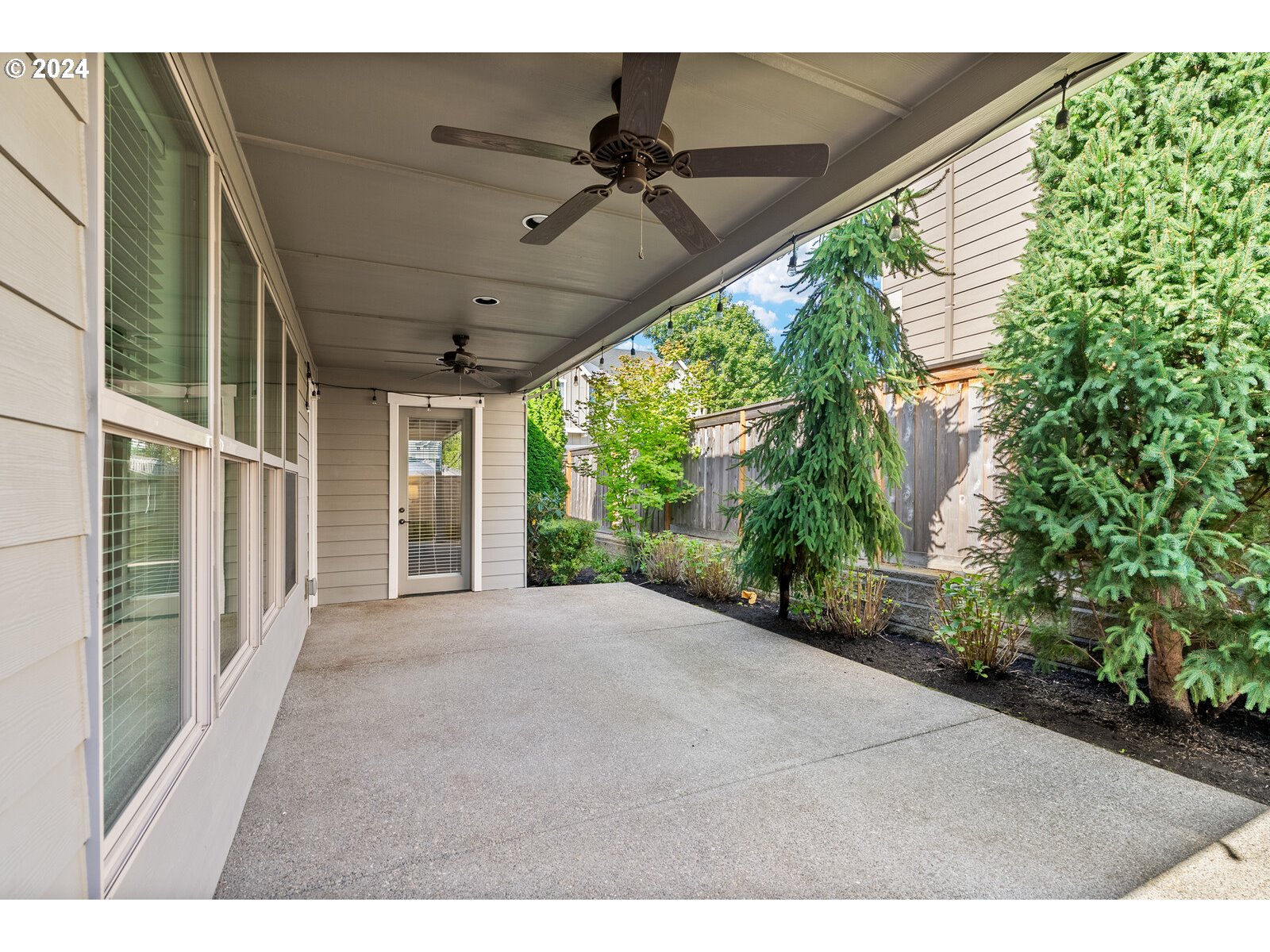 Portland, Oregon 97224, United States, 3 Bedrooms Bedrooms, ,3 BathroomsBathrooms,Residential,Active,123801