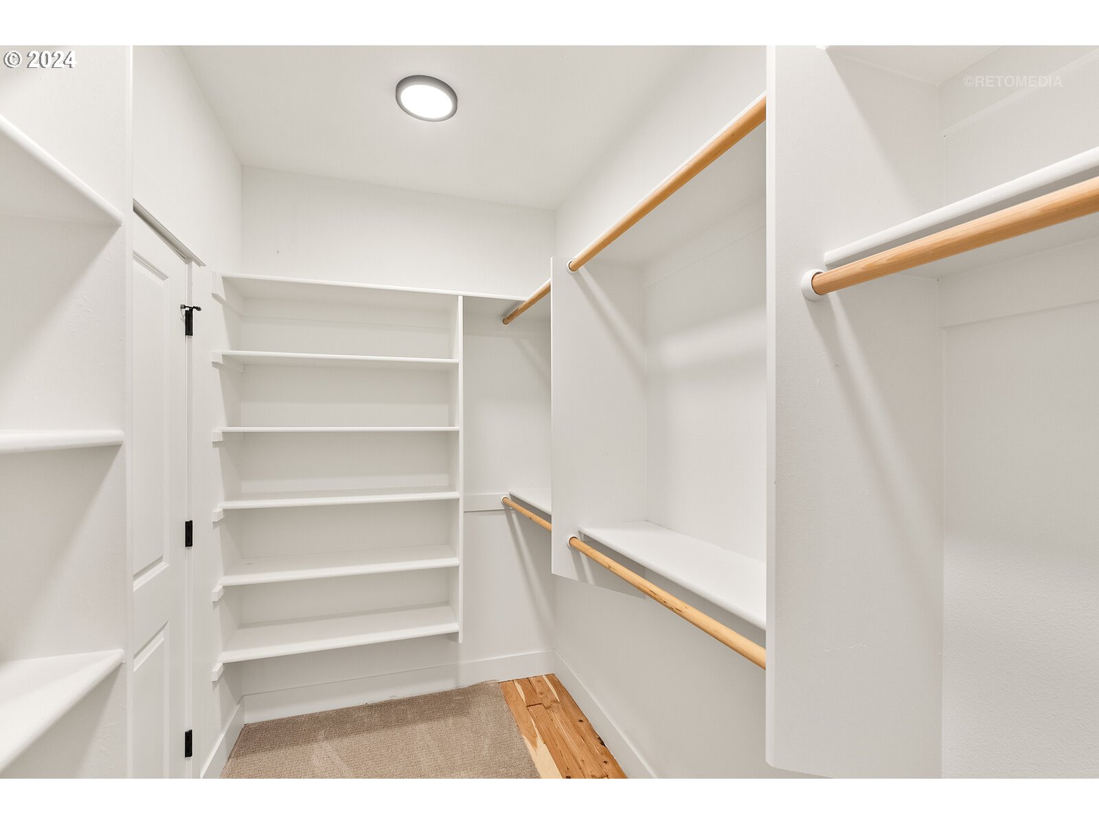 Portland, Oregon 97224, United States, 3 Bedrooms Bedrooms, ,3 BathroomsBathrooms,Residential,Active,123801