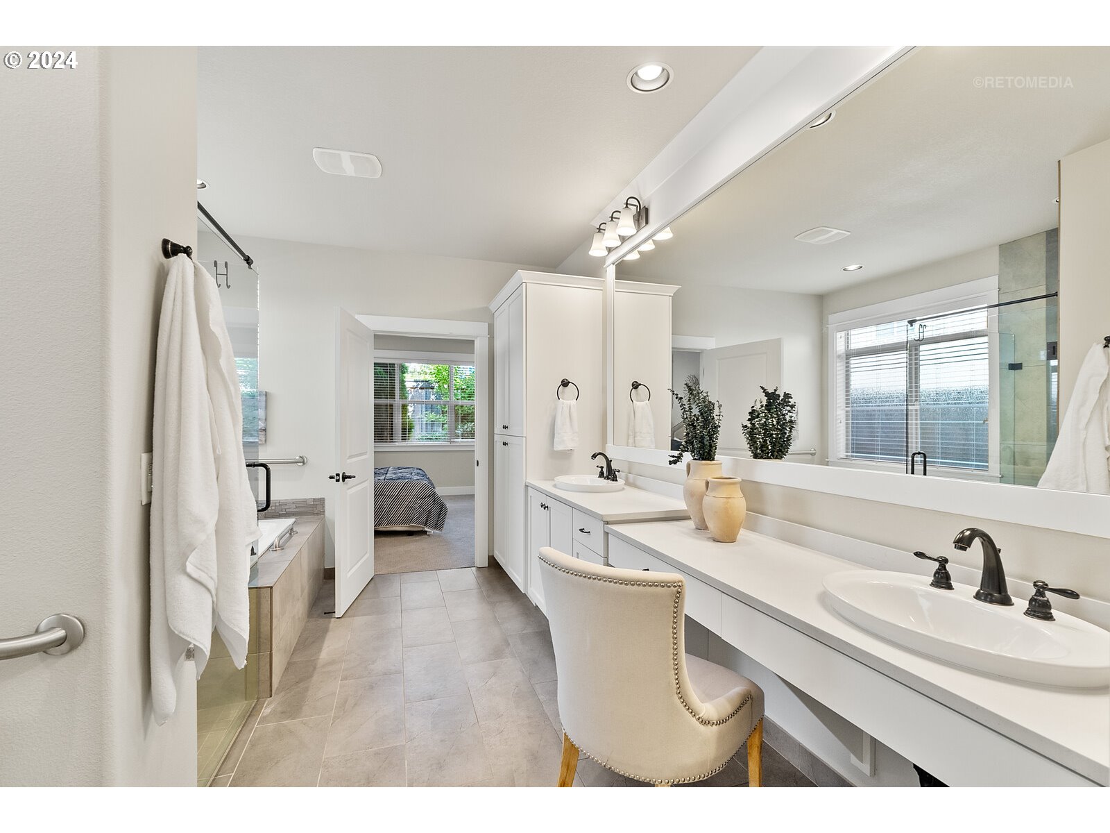 Portland, Oregon 97224, United States, 3 Bedrooms Bedrooms, ,3 BathroomsBathrooms,Residential,Active,123801