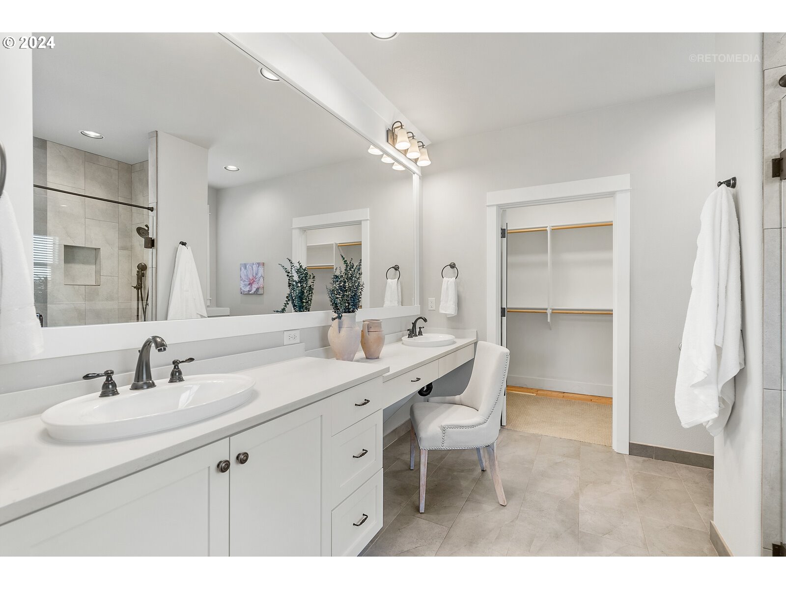 Portland, Oregon 97224, United States, 3 Bedrooms Bedrooms, ,3 BathroomsBathrooms,Residential,Active,123801