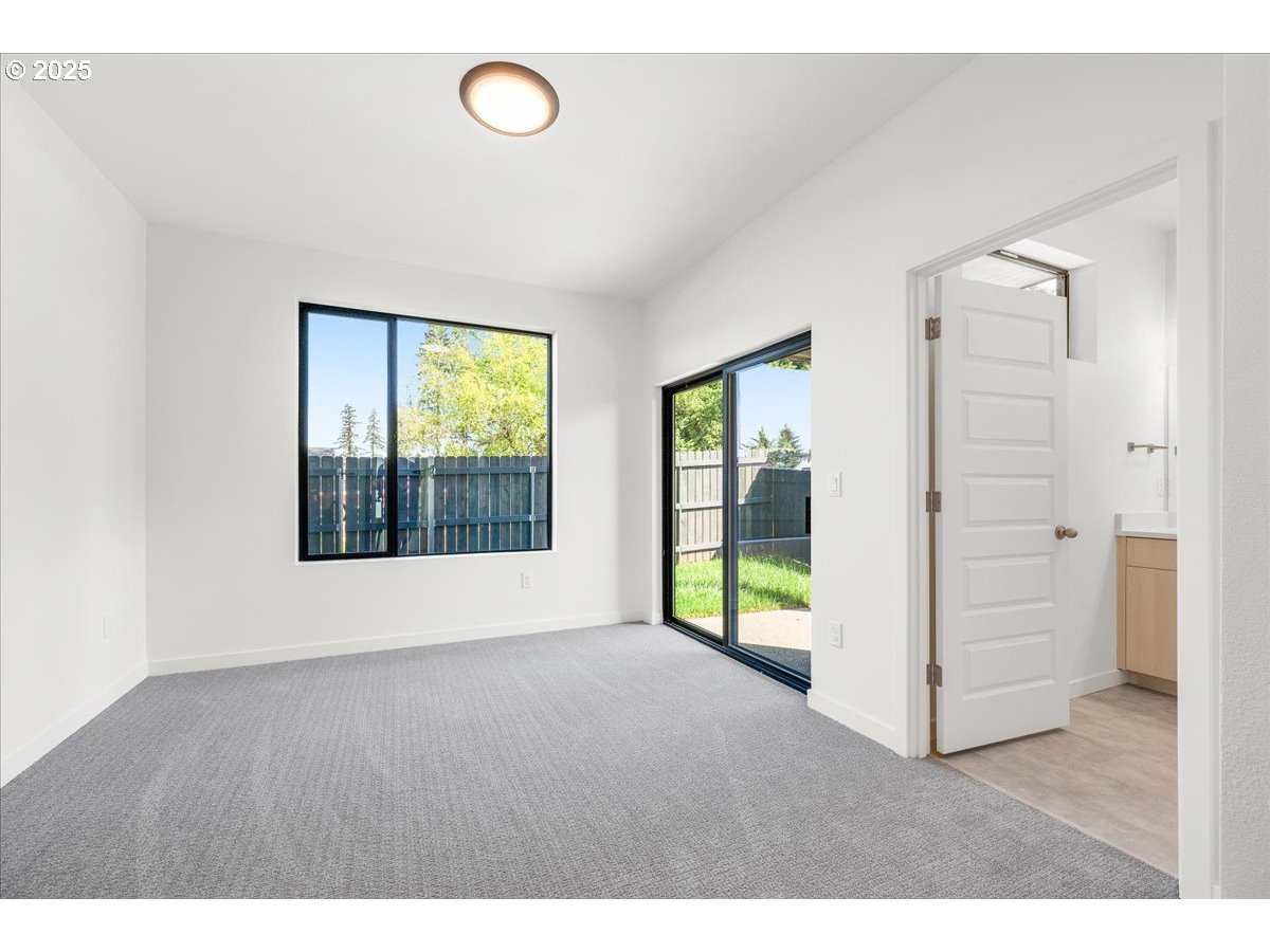 5106 NE 113TH LOOP
