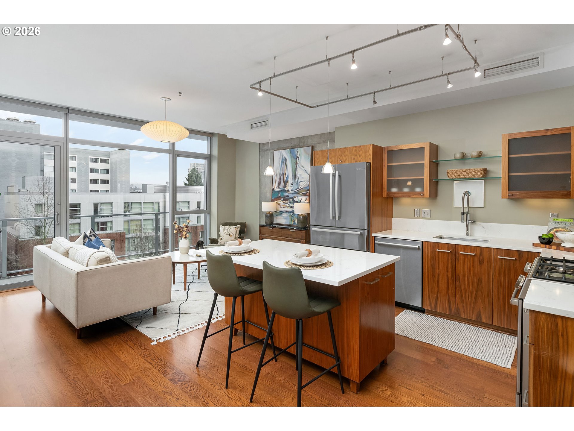 1221 SW 10TH AVE 612