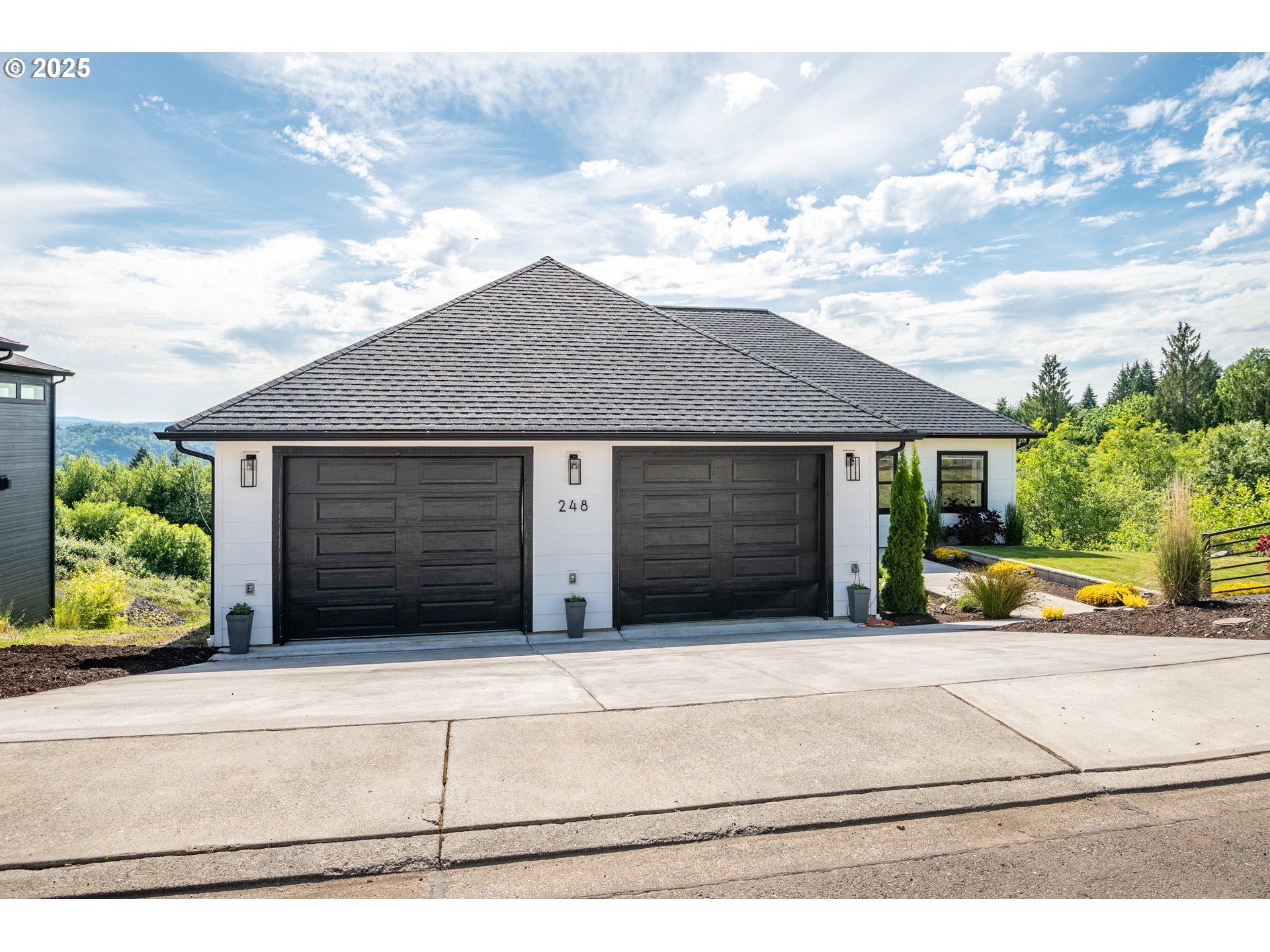 248 CURTIS DR