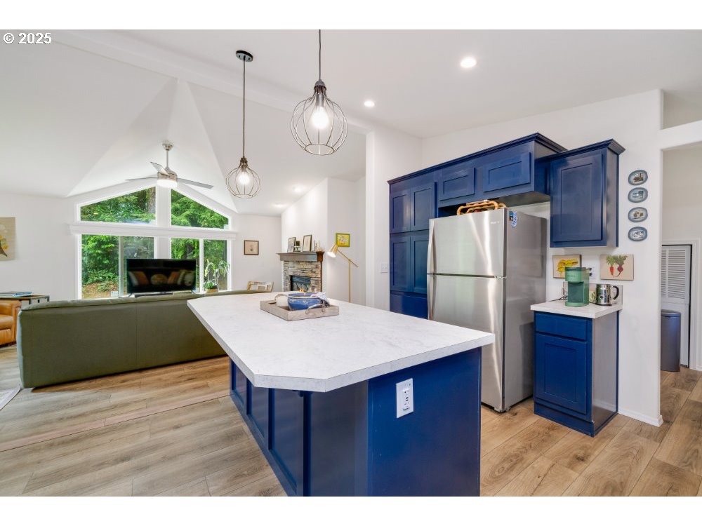 Bay City, Oregon 97107, United States, 2 Bedrooms Bedrooms, ,2 BathroomsBathrooms,Residential,Active,216612