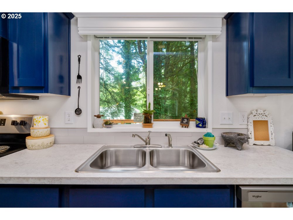 Bay City, Oregon 97107, United States, 2 Bedrooms Bedrooms, ,2 BathroomsBathrooms,Residential,Active,216612