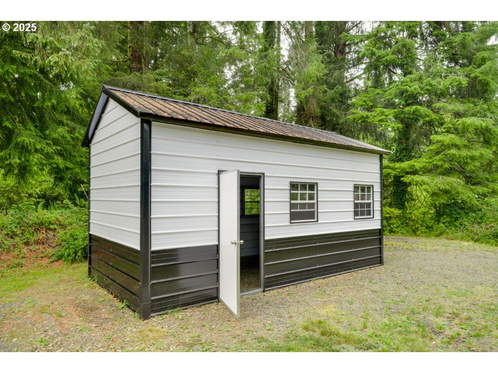 Bay City, Oregon 97107, United States, 2 Bedrooms Bedrooms, ,2 BathroomsBathrooms,Residential,Active,216612