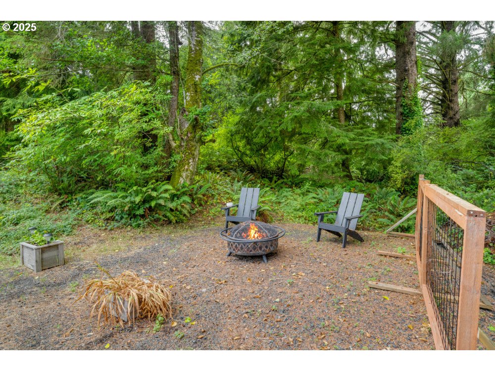 Bay City, Oregon 97107, United States, 2 Bedrooms Bedrooms, ,2 BathroomsBathrooms,Residential,Active,216612