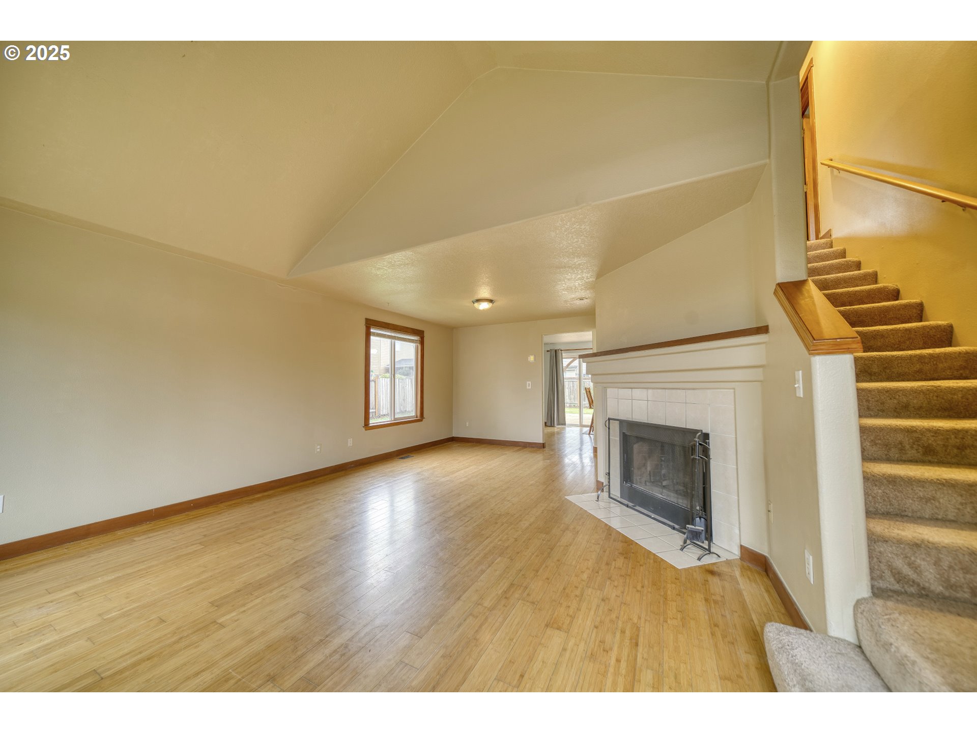 33298 SW MEADOWBROOK DR