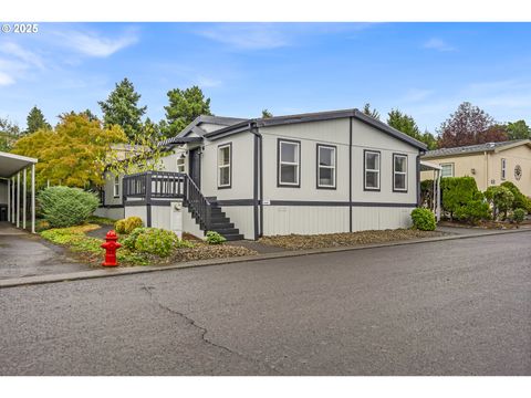 10400 SE COOK CT 109 Milwaukie OR 97222