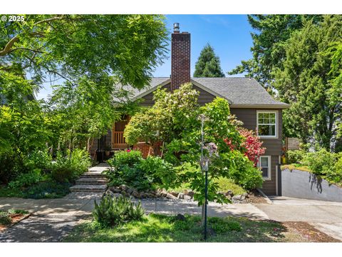 6905 N FENWICK AVE Portland OR 97217