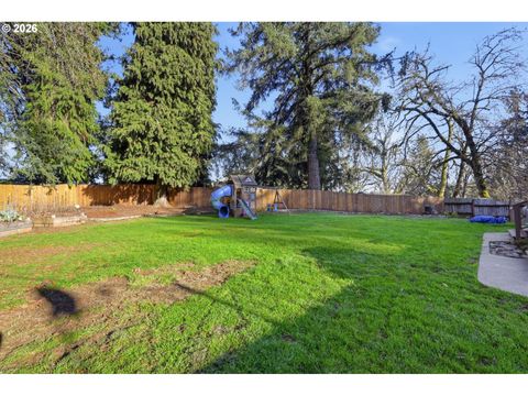 Tiny photo for 85217 Winding Way, Pleasant Hill, OR 97455 (MLS # 100601075)