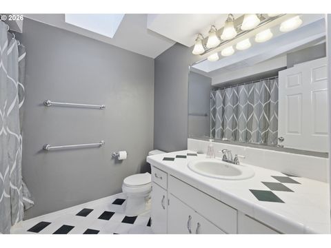 Tiny photo for 85217 Winding Way, Pleasant Hill, OR 97455 (MLS # 100601075)