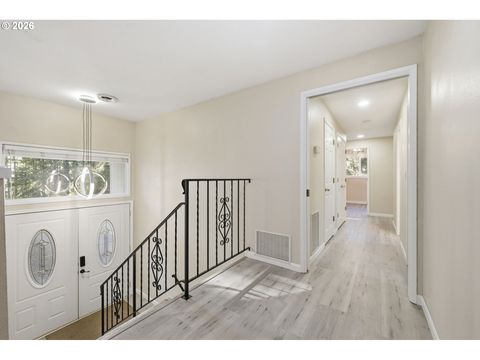 Tiny photo for 85217 Winding Way, Pleasant Hill, OR 97455 (MLS # 100601075)