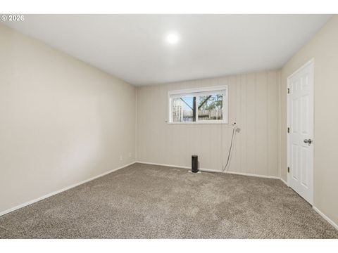 Tiny photo for 85217 Winding Way, Pleasant Hill, OR 97455 (MLS # 100601075)
