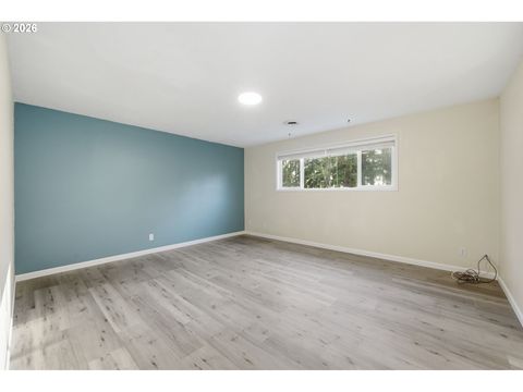 Tiny photo for 85217 Winding Way, Pleasant Hill, OR 97455 (MLS # 100601075)