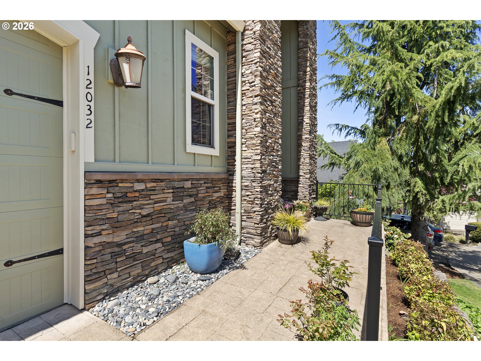 12032 SE DEERHAVEN DR