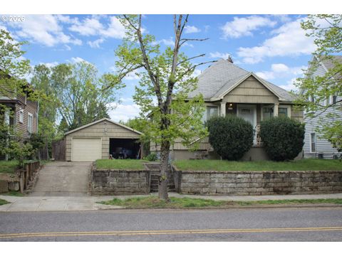 8428 SE 17TH AVE Portland OR 97202