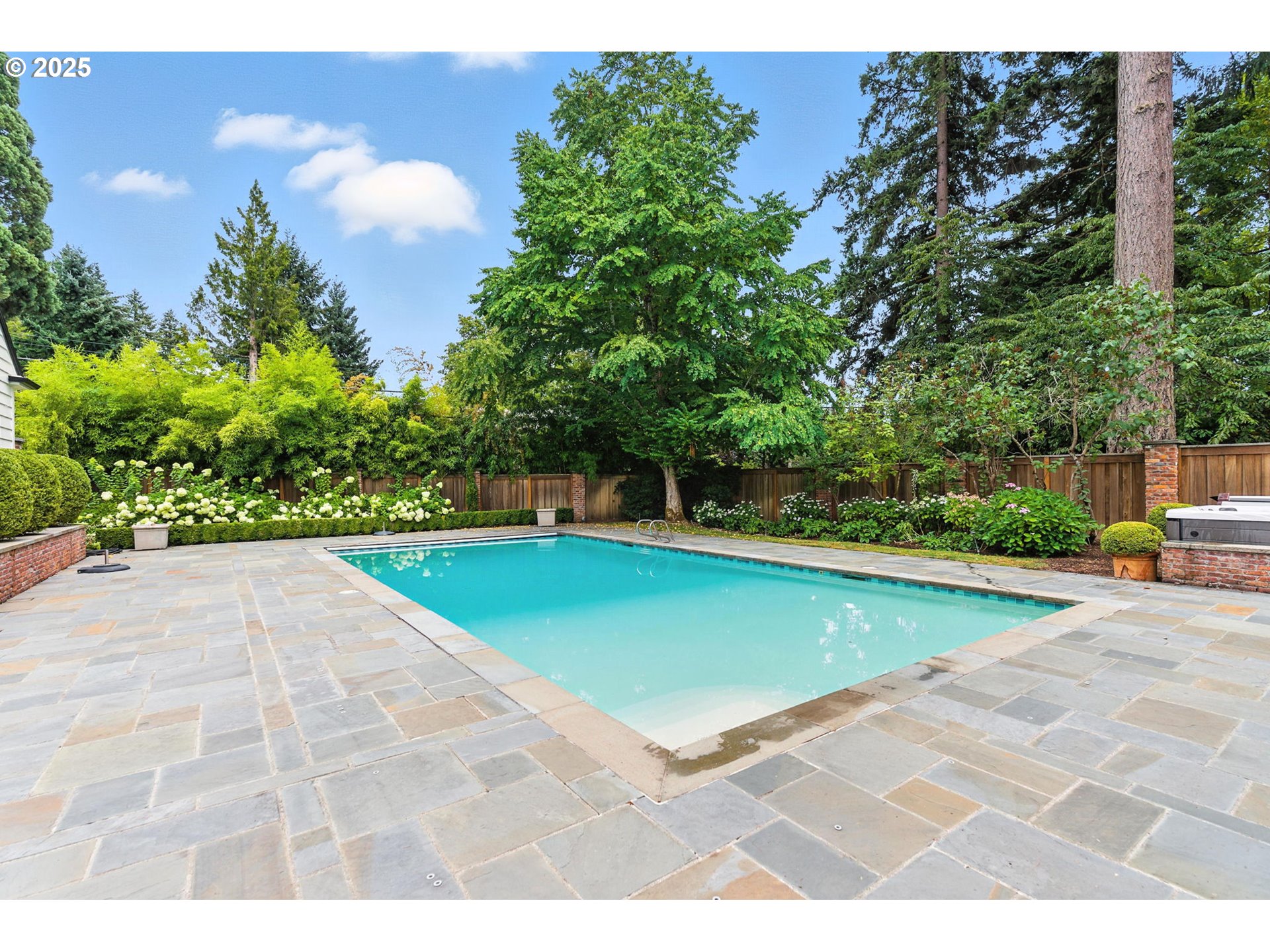 3860 SW 75th AVE