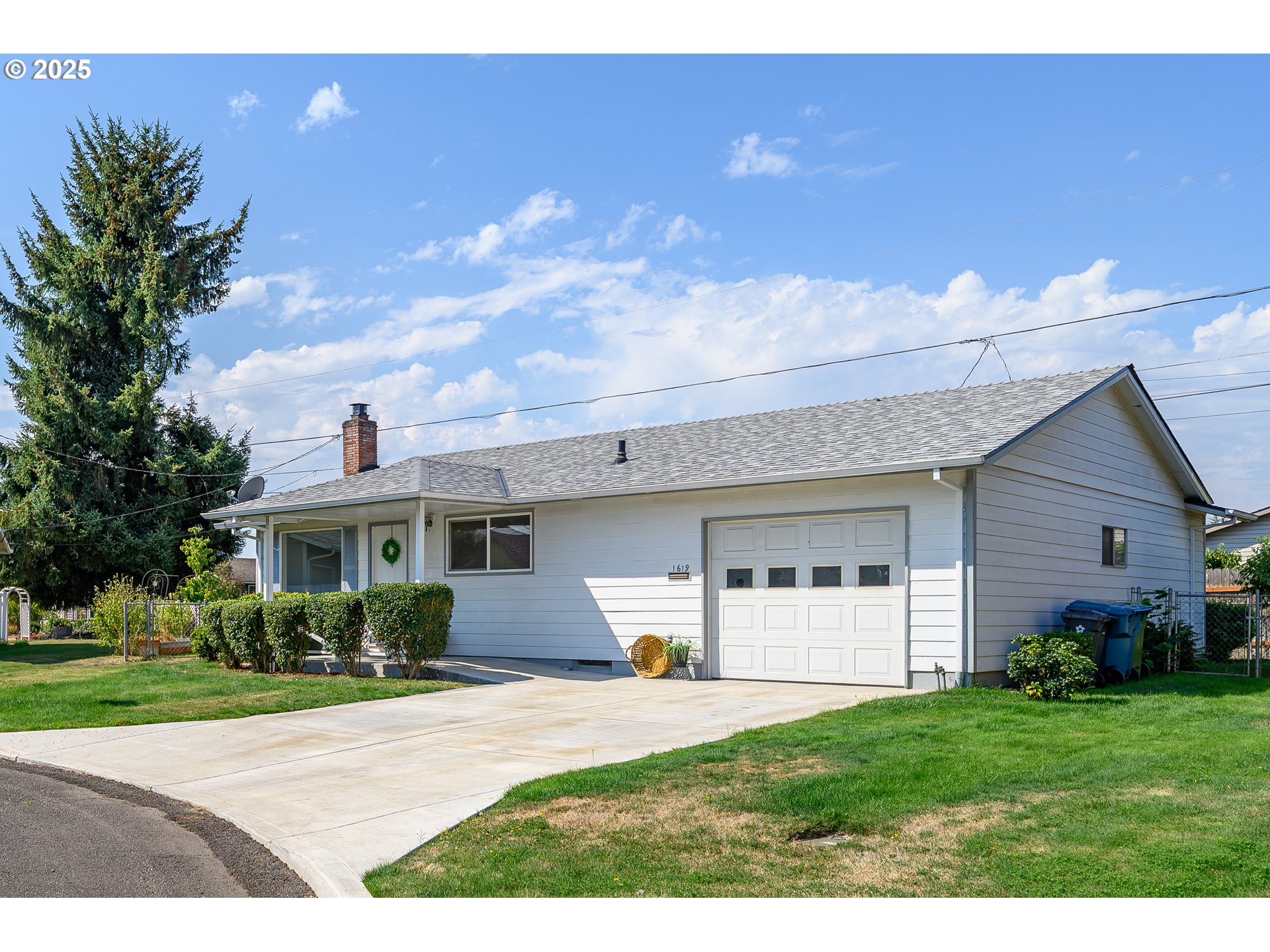 1619 Thompson RD