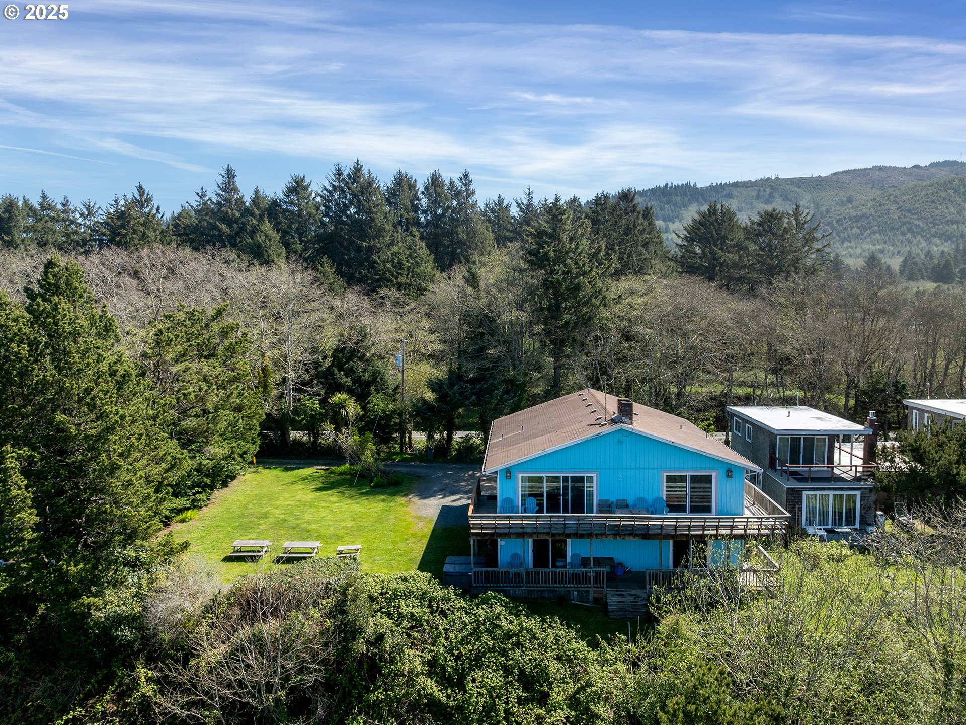 18320 N HIGHWAY 101