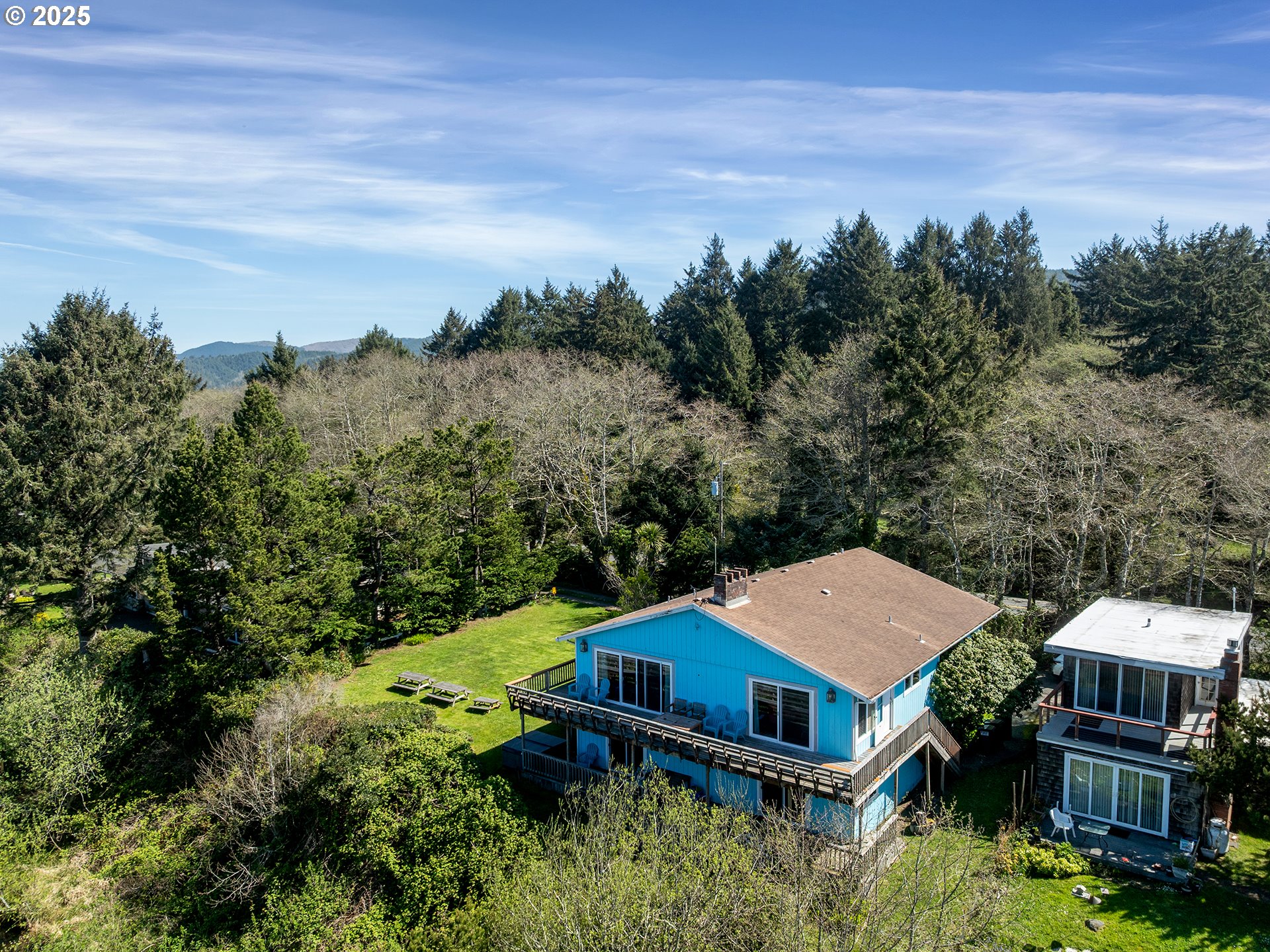 18320 N HIGHWAY 101
