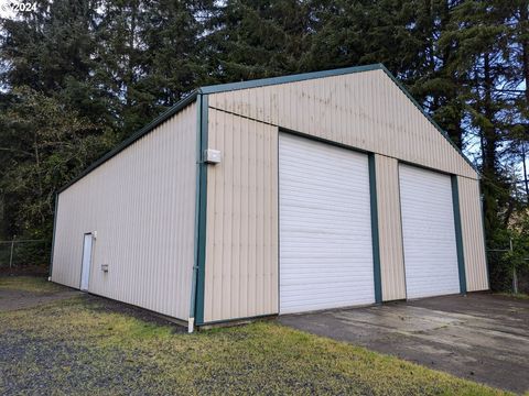 A home in Coos Bay