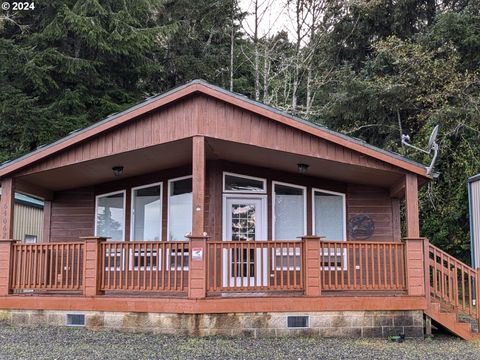 A home in Coos Bay