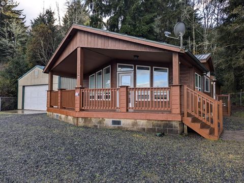 A home in Coos Bay