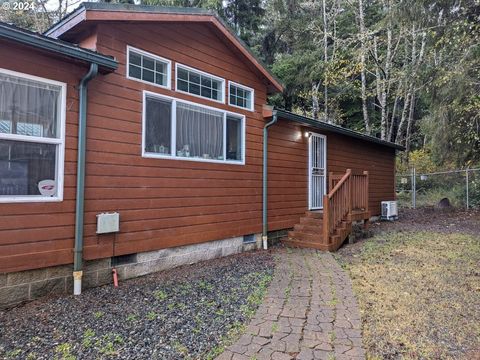 A home in Coos Bay