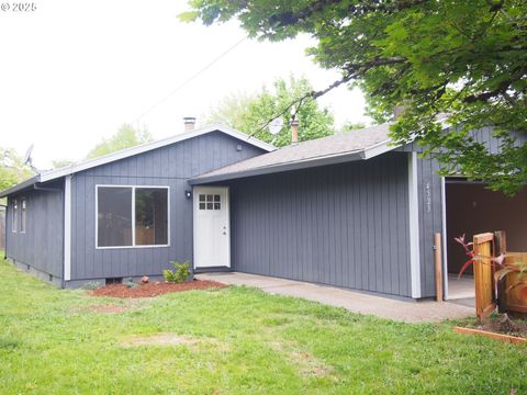 4523 NE 109TH AVE Portland OR 97220