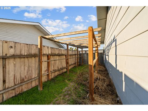 A home in Hermiston