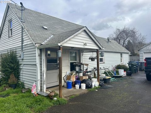 1035 MADERA ST Eugene OR 97402