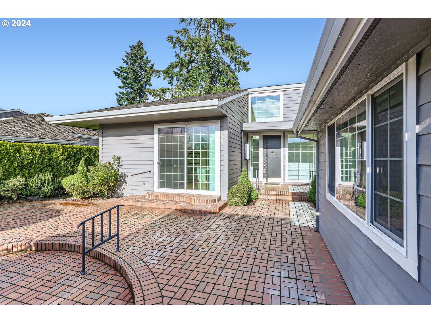 8055 SW SACAJAWEA WAY