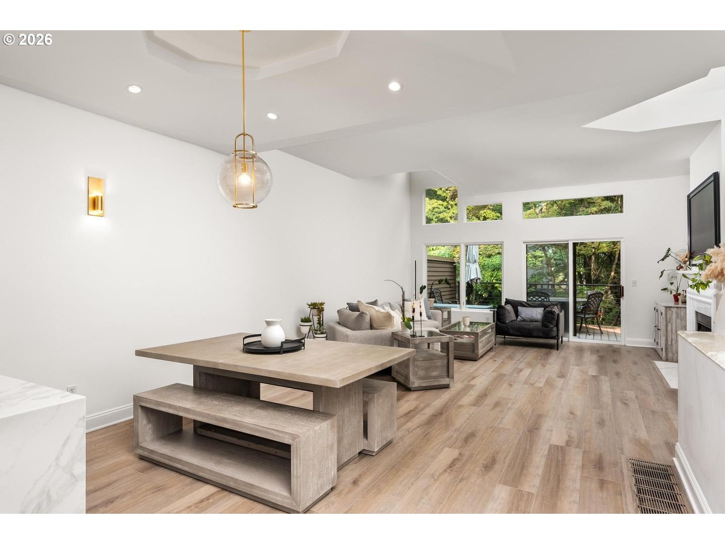 820 NW 22ND AVE