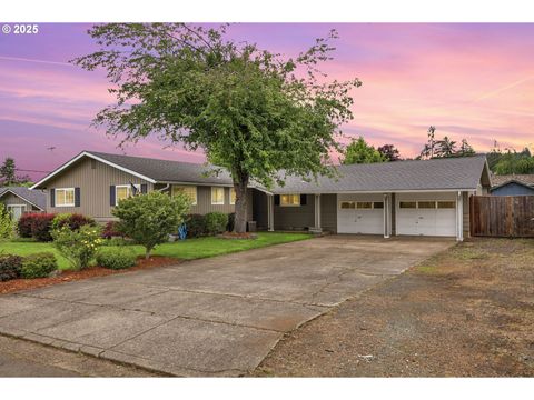1808 S 4TH ST Cottage Grove OR 97424