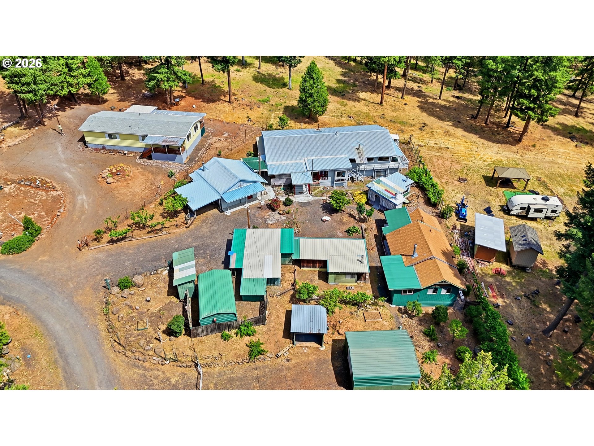332 OAK PARK DR