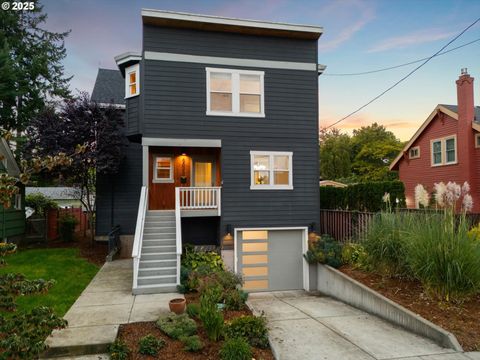 8623 SE 11TH AVE Portland OR 97202
