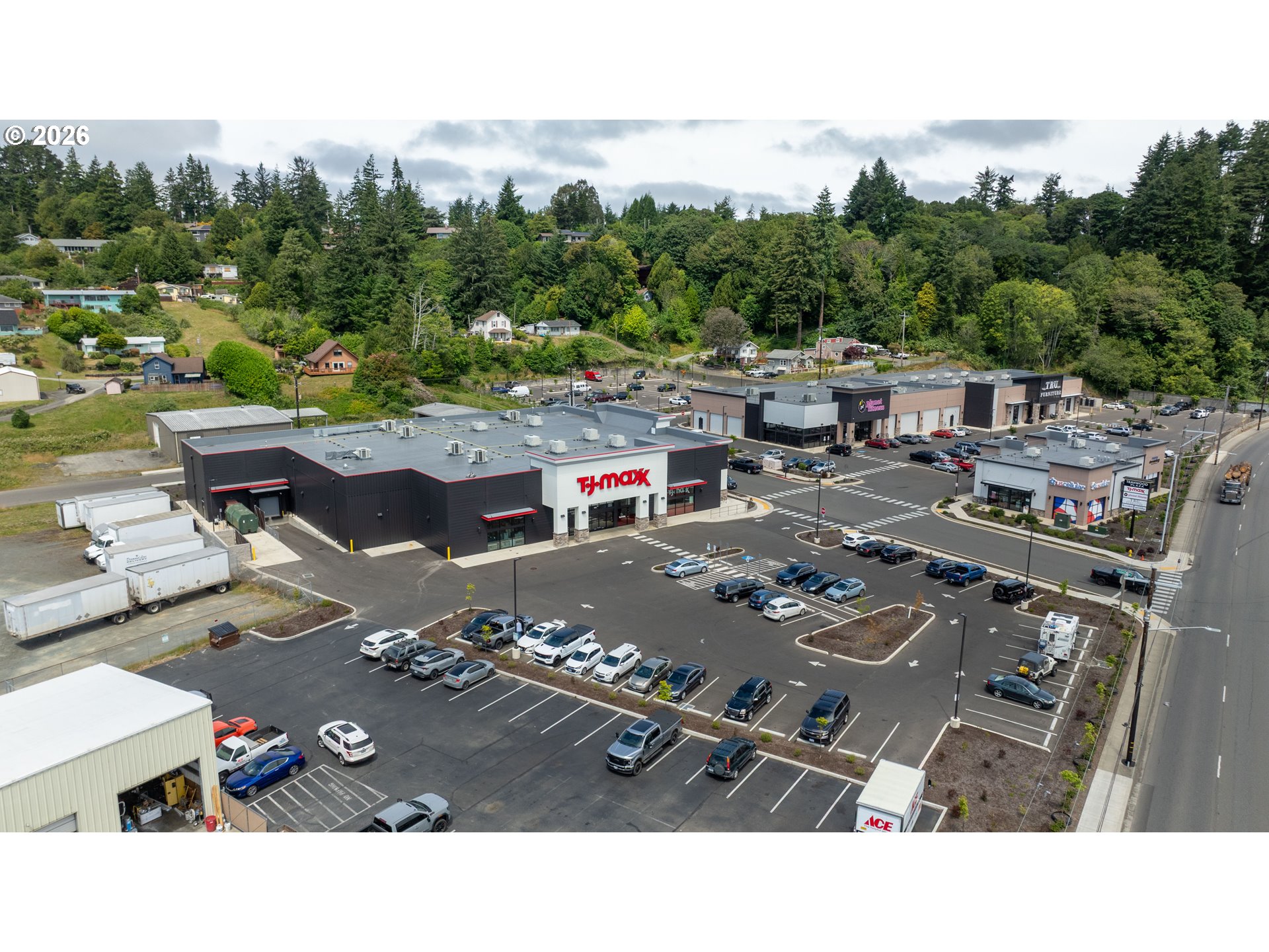 1233 TEAKWOOD AVE