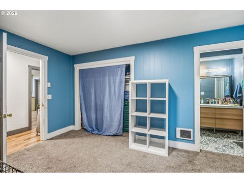 Tiny photo for 46822 Sunset Ave, Westfir, OR 97492 (MLS # 208928913)