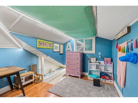 Tiny photo for 46822 Sunset Ave, Westfir, OR 97492 (MLS # 208928913)