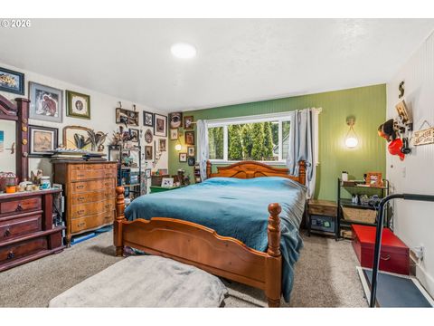 Tiny photo for 46822 Sunset Ave, Westfir, OR 97492 (MLS # 208928913)