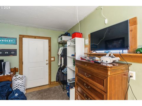 Tiny photo for 46822 Sunset Ave, Westfir, OR 97492 (MLS # 208928913)