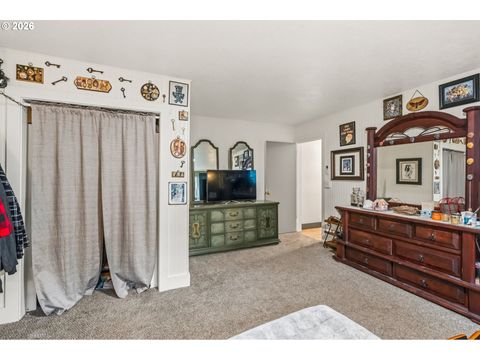 Tiny photo for 46822 Sunset Ave, Westfir, OR 97492 (MLS # 208928913)