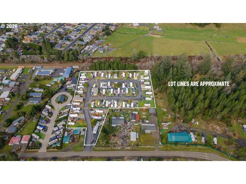 1610 N LAKE RD Lakeside OR 97449