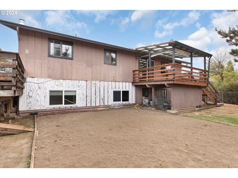 A home in Roseburg